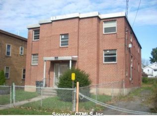 90 Kibbe St, Hartford, CT 06106