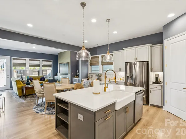 17134 Sand Bank Rd, Charlotte, NC 28278