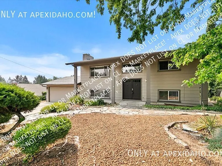 801 N Haines St — Photo 4