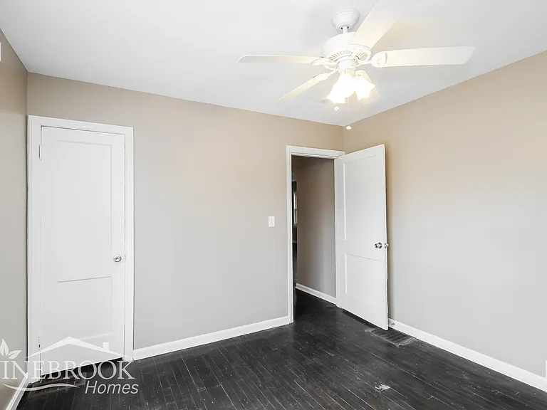 3998 Hamblen Dr — Photo 8