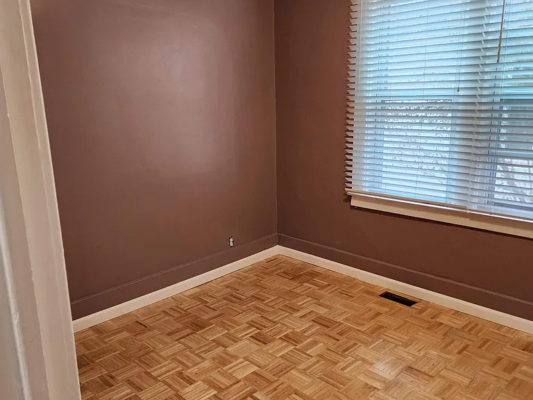 2699 Whalen St #1 — Photo 9