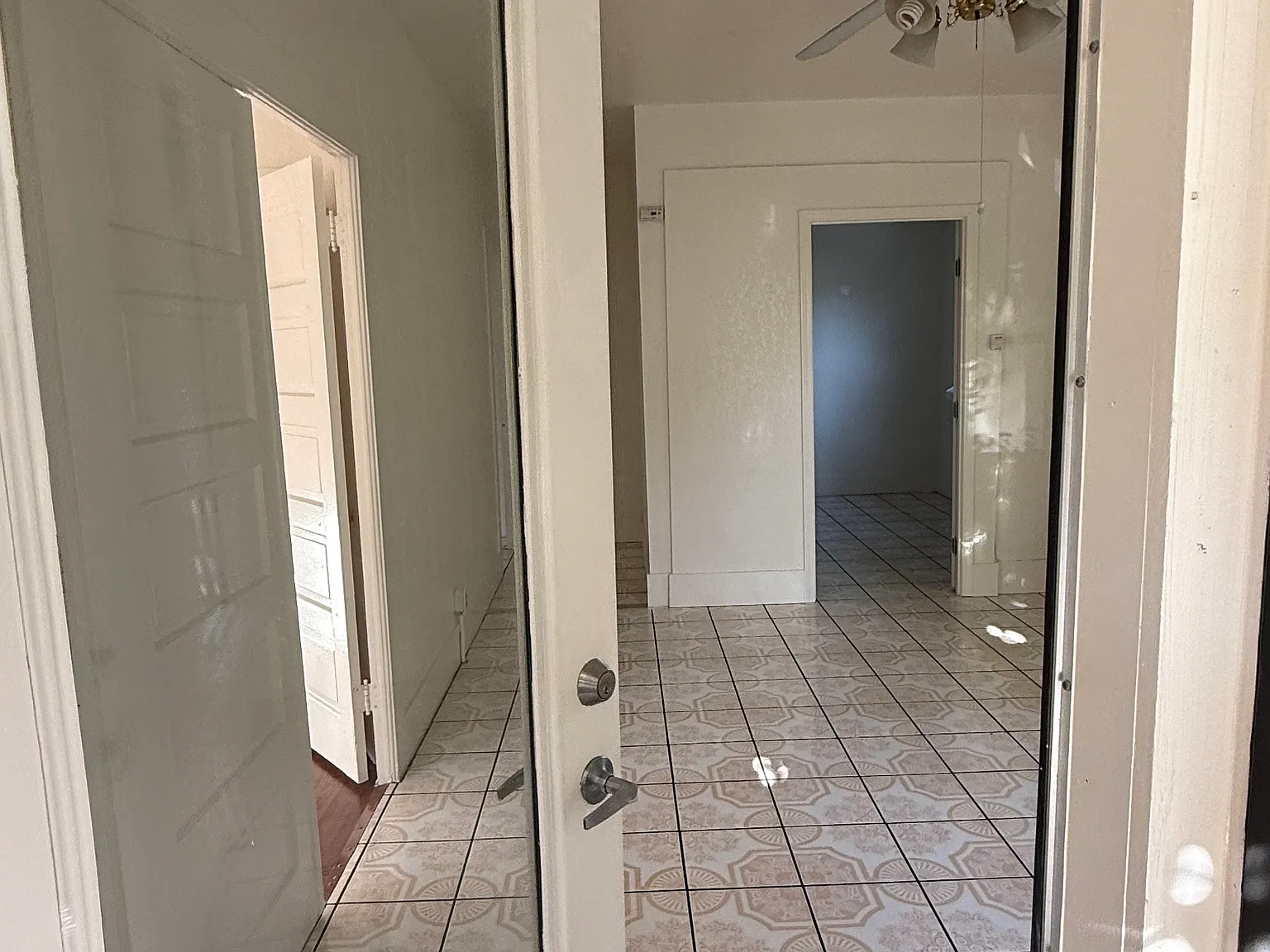 2 bed, $2,400 — Photo 2