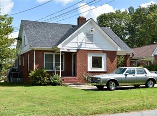 708 N Washington St, Shelby, NC 28150