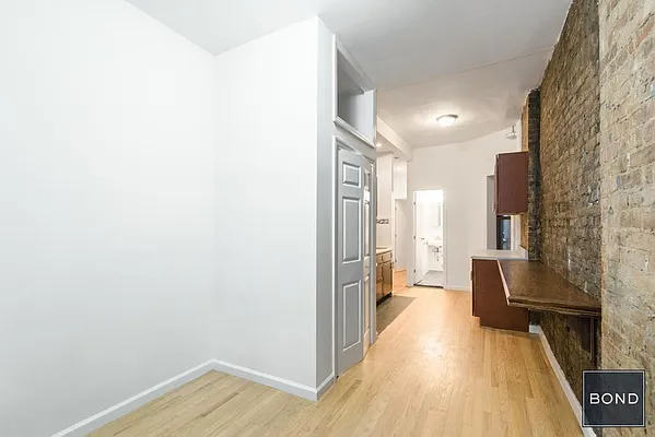 Rented by Bond New York | media 3