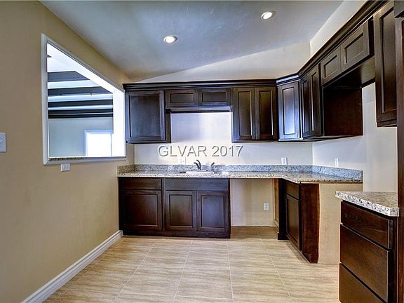 4th image of 1725 Canosa Ave