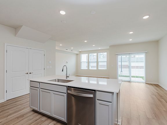 Bright Living Room with Natural Light _ Open and Inviting Space for Family or Guests