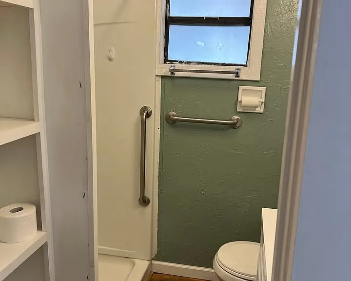 305 Downs Dr — Photo 10