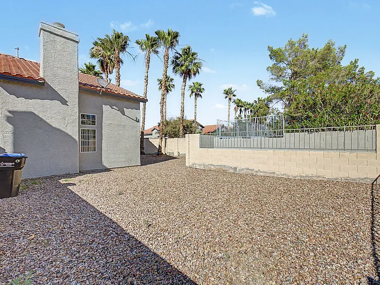2223 Ramsgate Dr — Photo 26