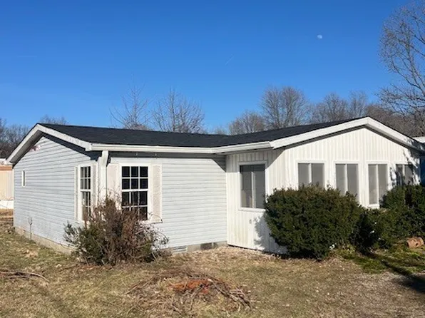 384 Honey Locust Pl, North Vernon, IN 47265