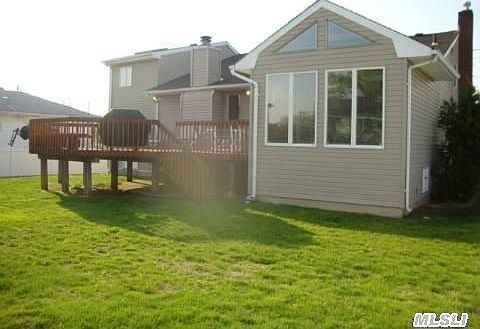 3rd image of 2476 Horace Ct