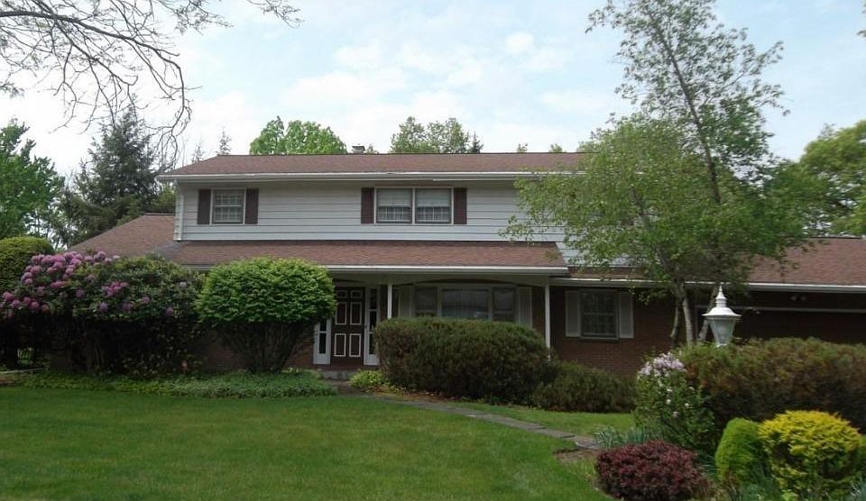 2nd image of 28 Kenilworth Rd