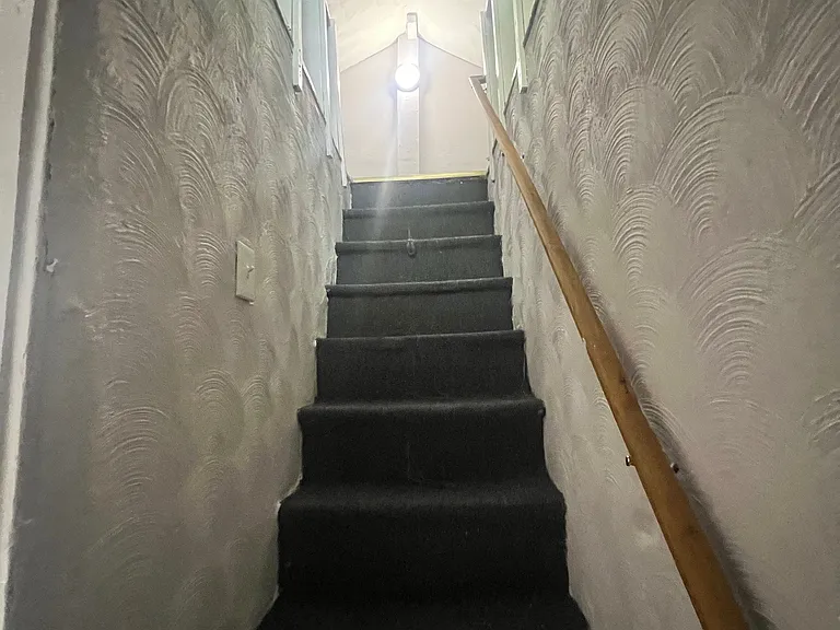 150 Home Ave #B — Photo 4