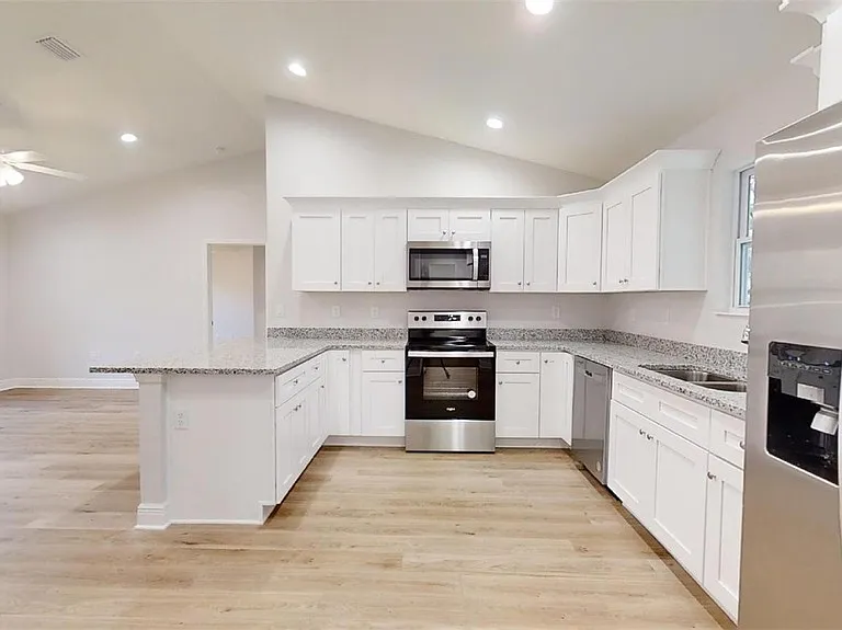20651 SW Marine Blvd — Photo 15