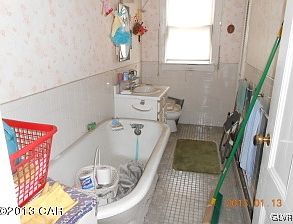 5th image of 33-35 S Kennedy Dr