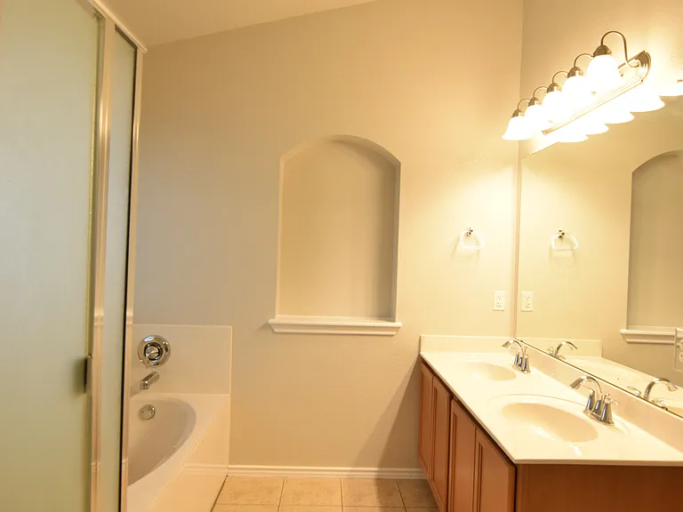 5106 Lions Gate Ln — Photo 15