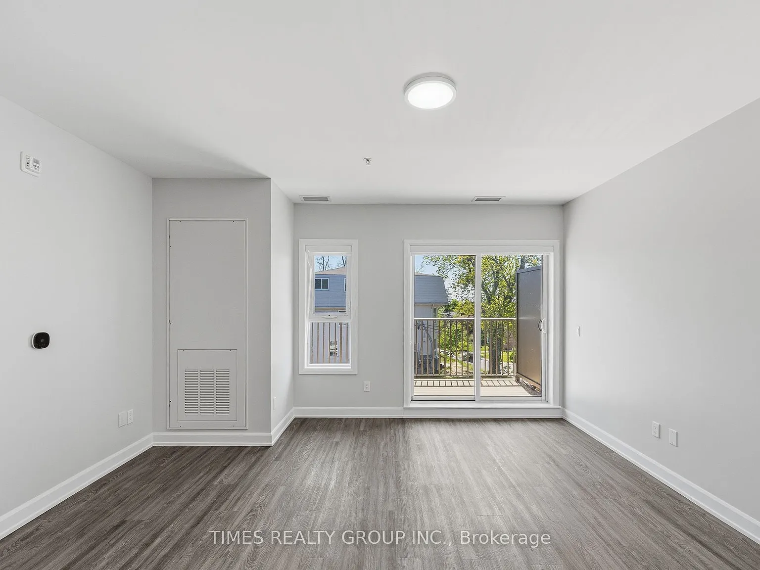 2 bed, $2,200 — Photo 4