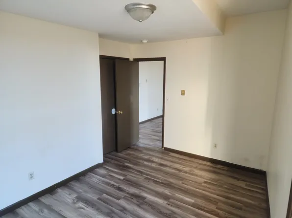 222 S Peterboro St APT 2C, Canastota, NY 13032