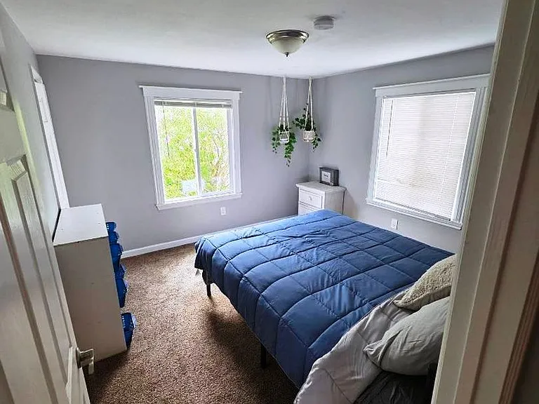 417 Simpson Ave — Photo 7