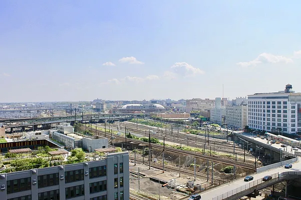 Rented by City View Living | media 88