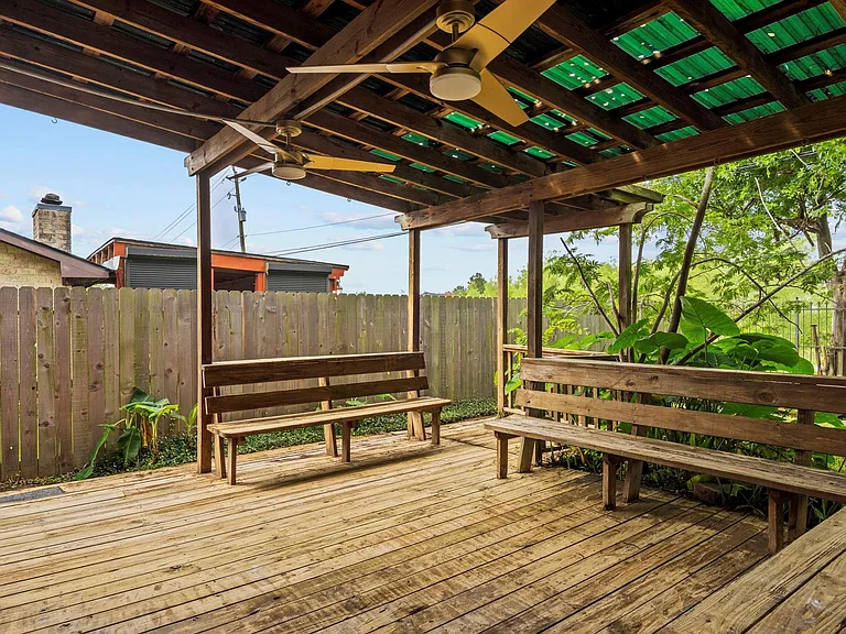 11118 Sagecountry Dr — Photo 43