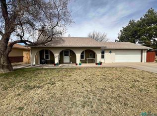 2106 W Bullock Ave, Artesia, NM 88210