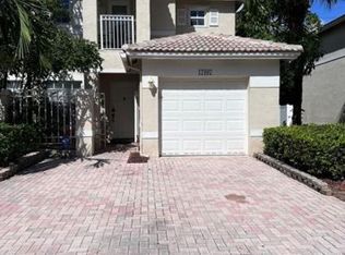 17097 NW 23rd St, Pembroke Pines, FL 33028