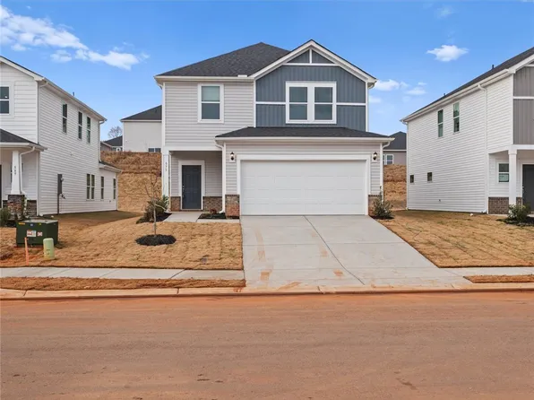 573 Dallington Dr, Wellford, SC 29385