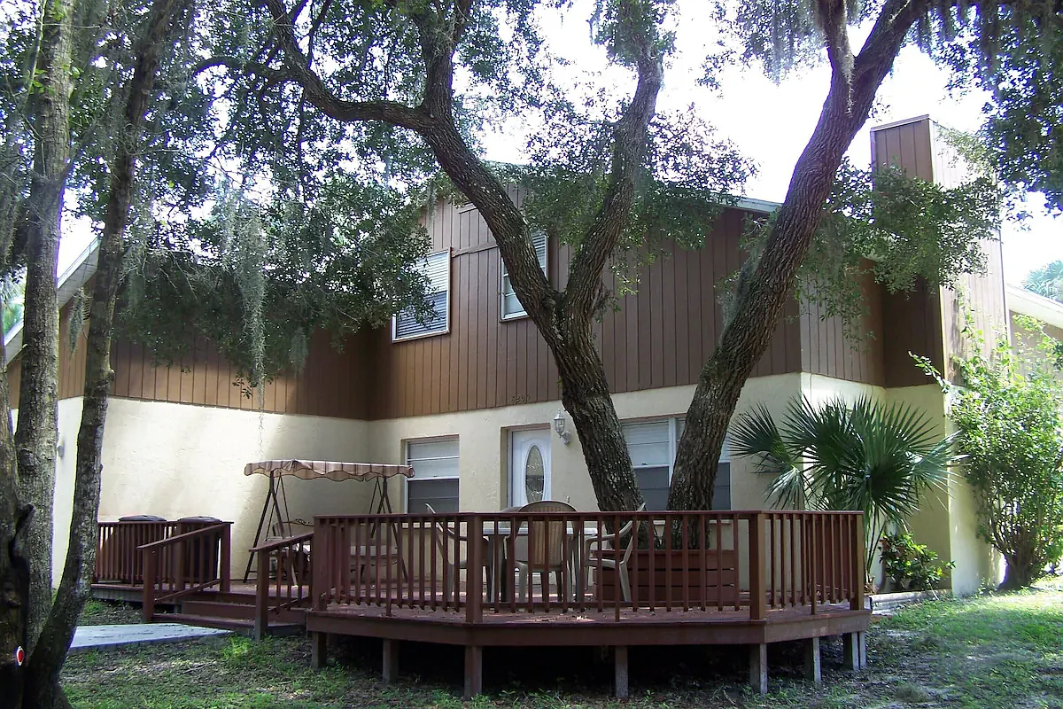 8200 Ibis St — Photo 1