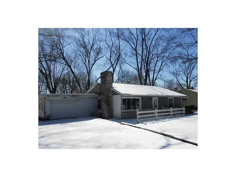3013 N Ashland Ct photo 1