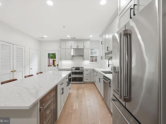 5th image of 1344 Half St SW #1344