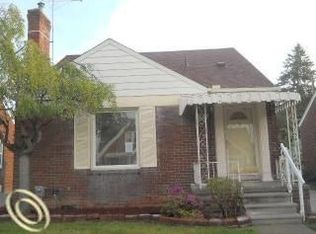 14779 Lydia Ave, Eastpointe, MI 48021