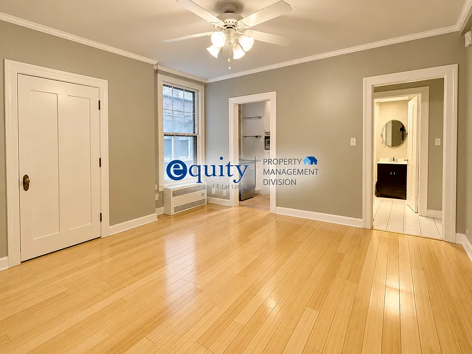 29 S State St #202