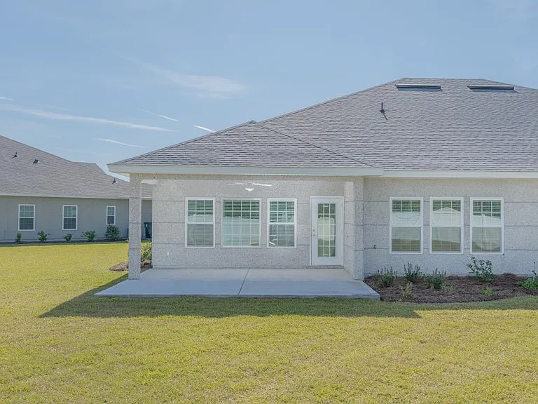 324 The Villas Way — Photo 2