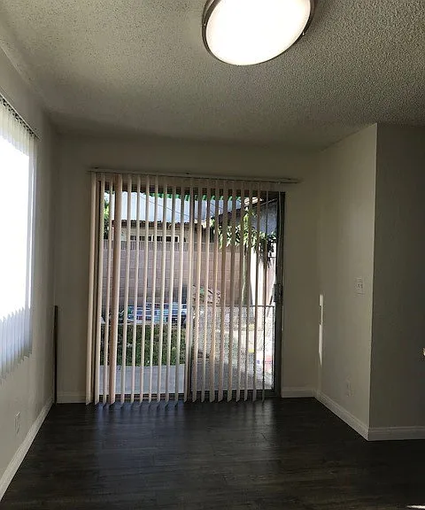 9136 Walnut St — Photo 7
