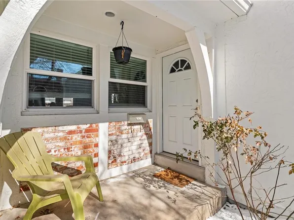 10208 Conser St, Overland Park, KS 66212