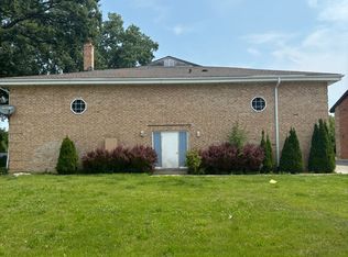 9900 W Fond Du Lac Ave, Milwaukee, WI 53224