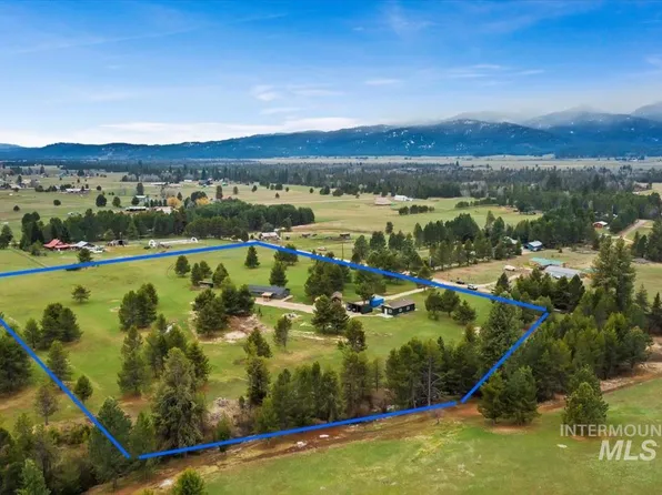 11092 Cone Ct, Cascade, ID 83611