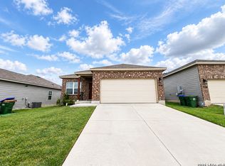 7440 Capstone Rdg, Converse, TX 78109