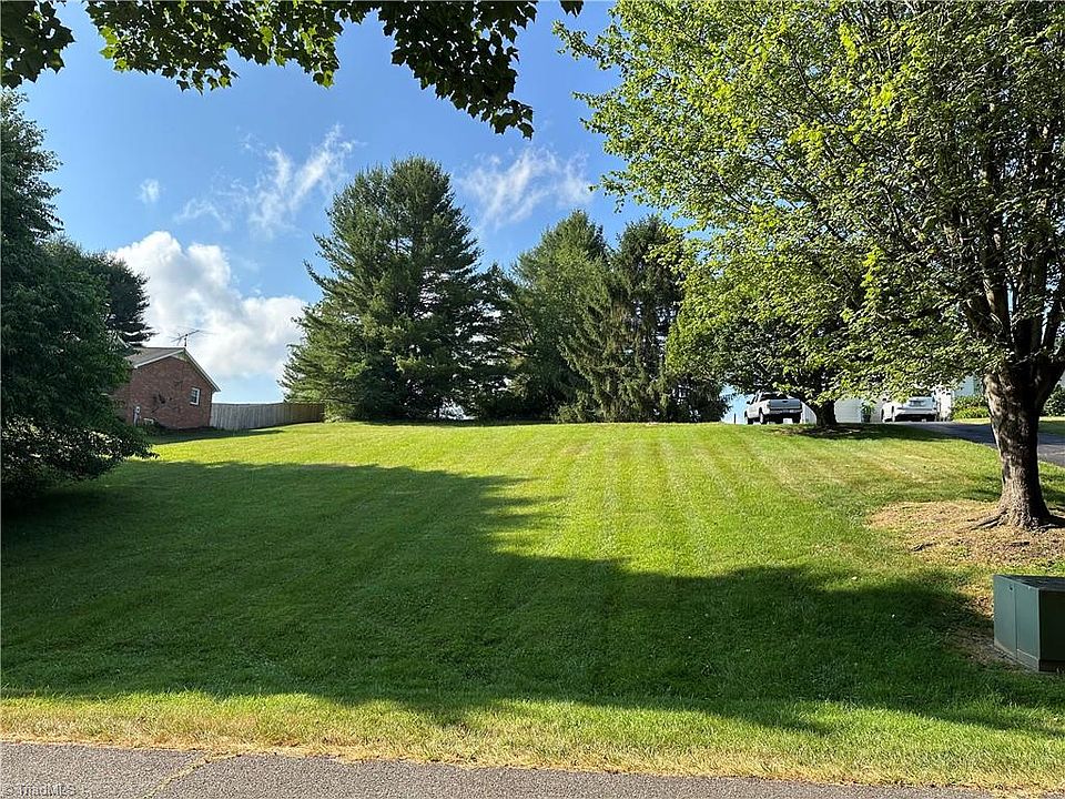 2nd image of Tbd Oak Hollow Cir