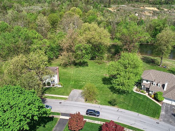 3rd image of 116 Circle Dr