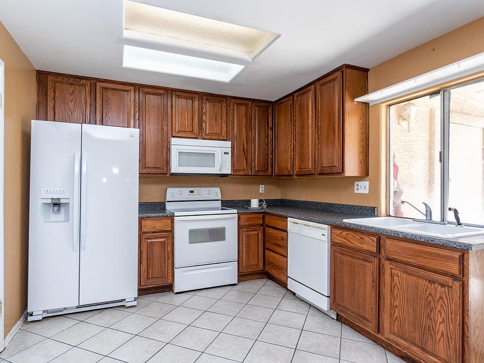 1st image of 5643 W Purdue Ave