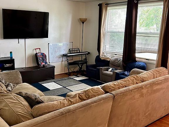 5th image of 19301 Midridge Rd