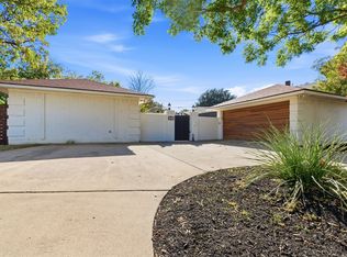 2201 Mistletoe Blvd, Fort Worth, TX 76110