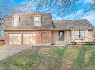11600 Locust St, Kansas City, MO 64131