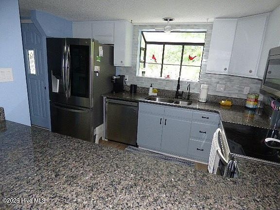 4th image of 10082 Windward Drive