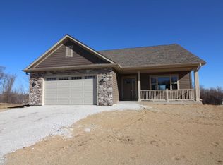 912 Fairway Dr, Twin Lakes, WI 53181