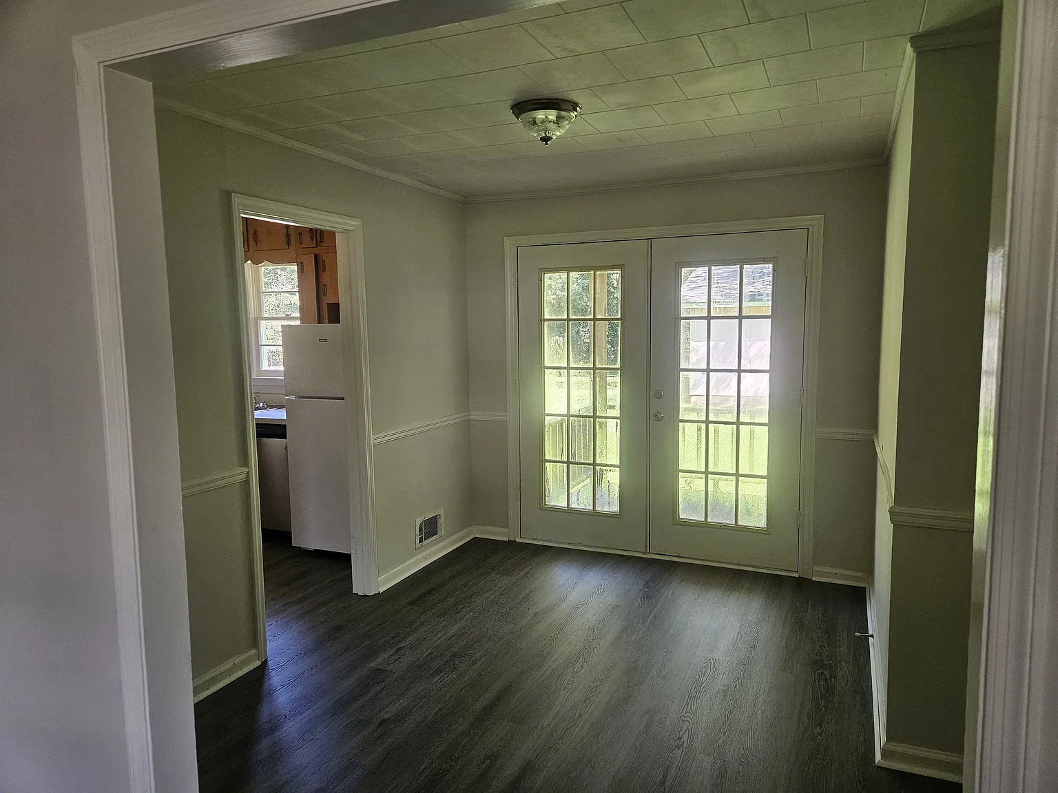3 bed, 1362 sqft, $1,450 — Photo 4