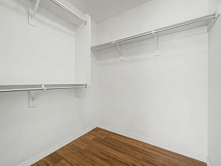 2048 W Monte Cristo Ave — Photo 28