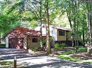 10043 Bell St, Newbury, OH 44065