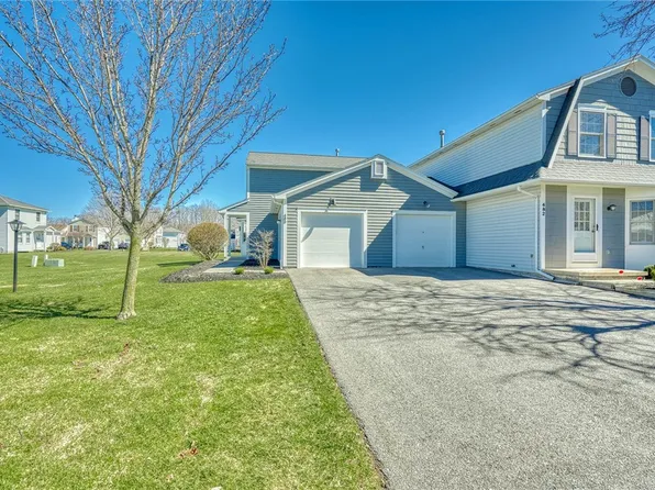 480 Nadine Dr, Webster, NY 14580